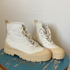 Everlane canvas utility boot